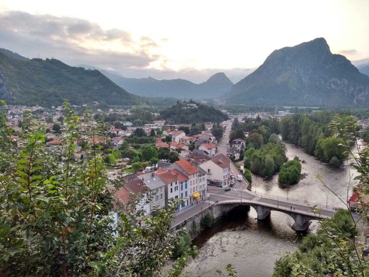 Appartamento Le Nopal Bleu Tarascon-sur-Ariège Esterno foto